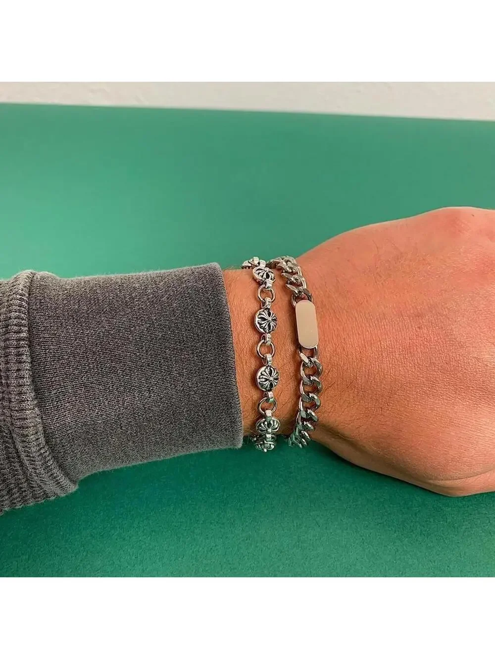 Y2k Vintage style Silver Stainless Steel Cuban Link bracelet. Cool design. Nice